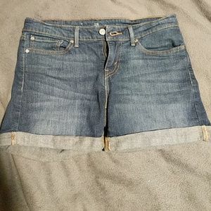 Levis Rolled Shorts